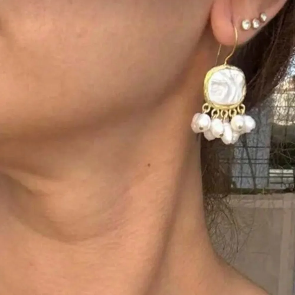 Pearl Drop Earrings S1282